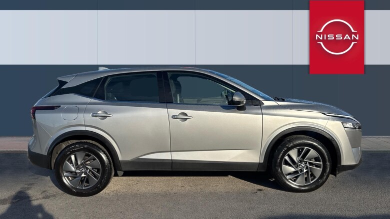 Nissan Qashqai 1.3 DiG-T MH Acenta Premium 5dr Petrol Hatchback